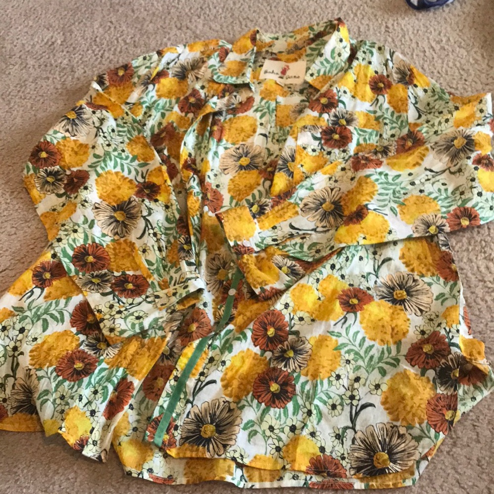 Lightweight button down